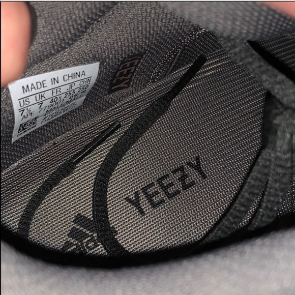 YEEZY BOOST 700 MAUVE - Picture 6 of 9